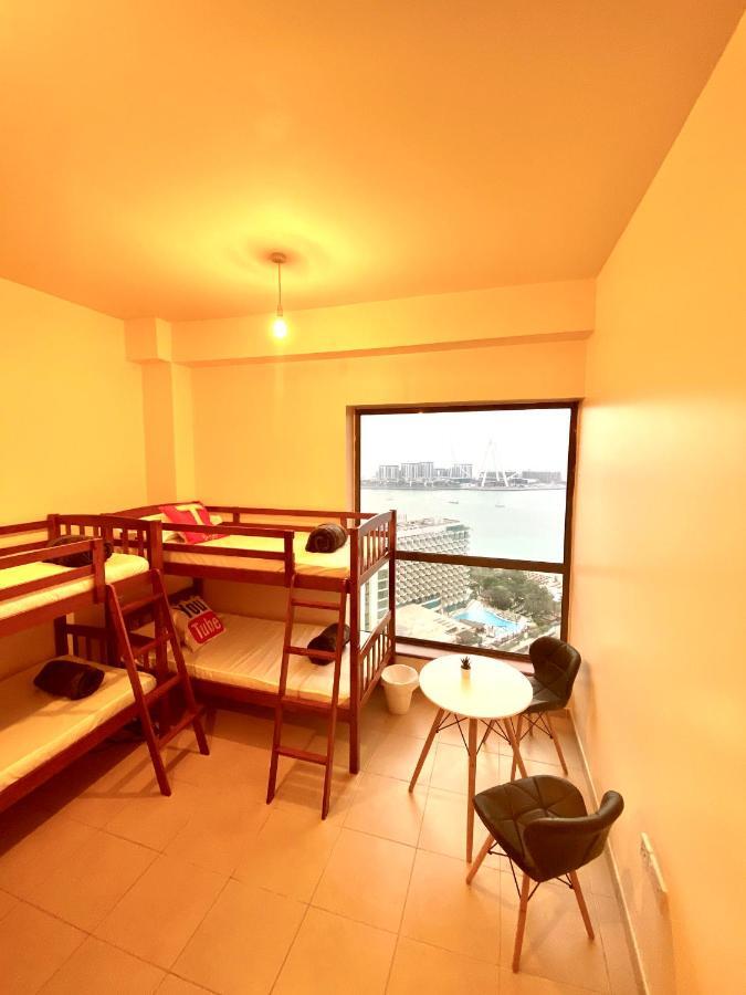 Bombay Backpackers Dxb (Adults Only) Dubai Exterior foto